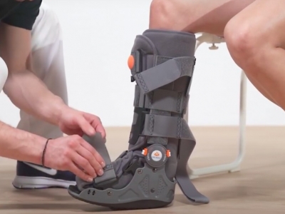 ¿Cómo usar correctamente una Bota Ortopédica Walker para caminar bien?
